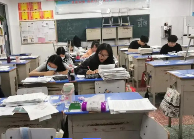 敞开互学互鉴才能让教育的火种燎原四方照亮更多孩子的成长之路 敞开互学互鉴才能让教育的火种燎原四方照亮更多孩子的成长之路